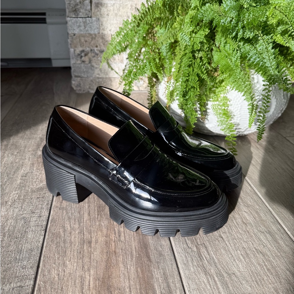 Stuart Weitzman Women's Soho Loafers